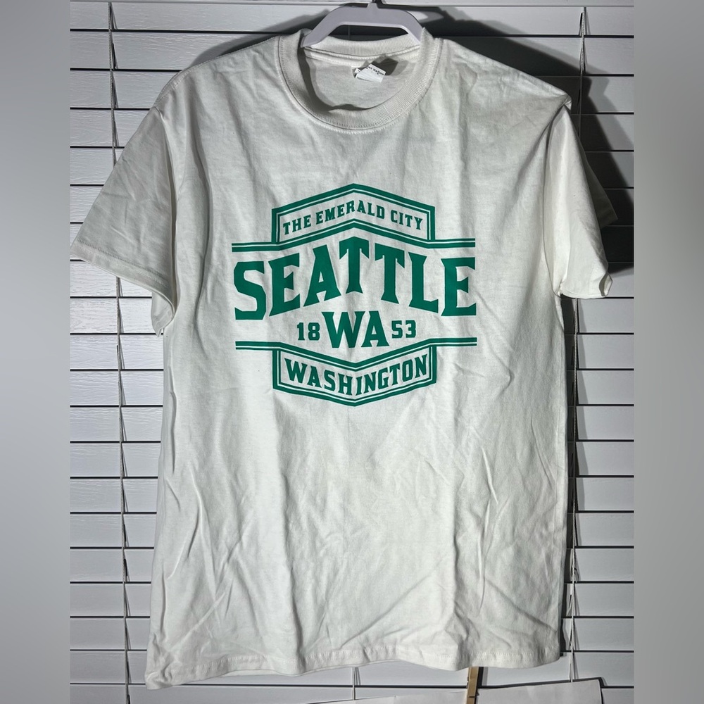 Cool Gildan Seattle Washington T-shirt Men's size Medium